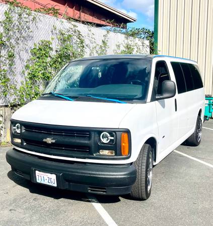 2002 Express Van 1500 8 Passenger 1