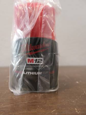 Milwaukee M12 1.5ah Battery NEW 1