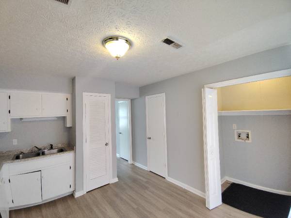 $1125.00 / 2br - 948ft2 - Timberlake Area 2 Bed Townhouse in Lynchburg, VA - $1125/mo!63851970827011121