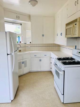 $3,200 / 3br - 1700ft2 - Casa de 3 dormitorios y 1.5 baños en el distrito Carriage (Santa Maria)63664008084993123