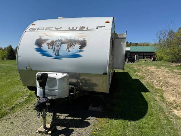 2012 Grey wolf travel trailer - $10,000 (Memphis)62971058960131121