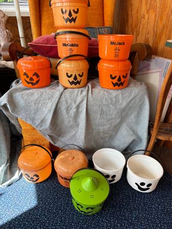 Vintage Mac Donald’s  Happy Meal Buckets 1