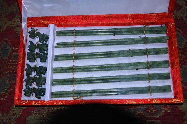 Hand Carved Natural DuShan Jade Dragon Chopsticks w/rests, Set of 6 1