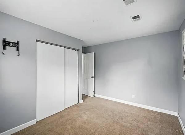 $1,100 / 3br - 962ft2 - Charming Brick Three Bedroom House In Colerain Township (Cincinnati)63974612894210122