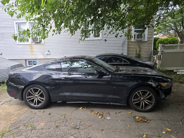 2015 mustang eco boost premium - $12,000 (Queens)63614136905219122