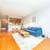Desirable 1 bedroom, 1 bathroom south-facing condo 3 thumbnail