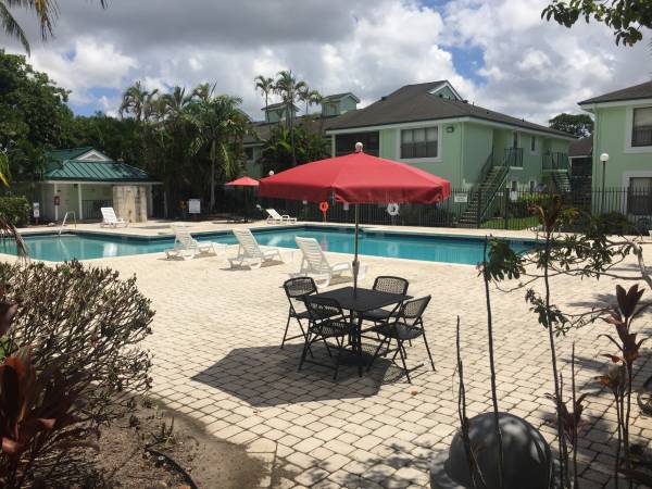 $1,950 / 2br - $1950 AWESOME 2B/2B IN PRESERVE AT AVERY (SUNRISE)64001846584577124