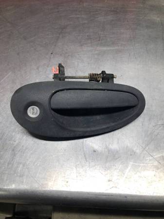 2004 Dodge Neon Passenger Side Front Door Handle 1