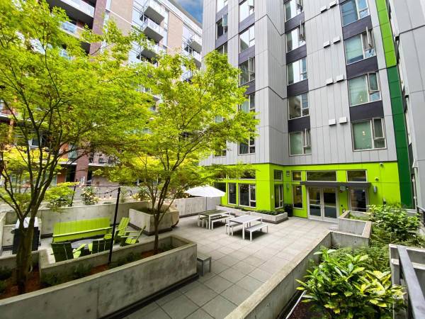 $1,787 / 319ft2 - A Must See, Rooftop Lounge w Amazing Views, Sub-Level Parking (We are locate in SLU w/ In walking distance to Amazon)63884778897155122
