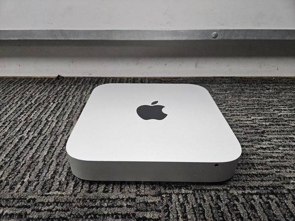 Apple Mac Mini Computer Core I5 16 GB RAM 1 TB SSD 1