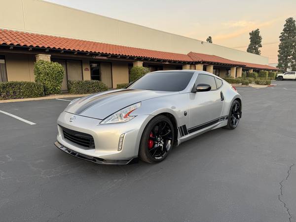 2014 Nissan 370Z Touring 1