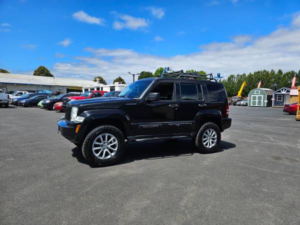 2012 JEEP LIBERTY SPORT 2WD   *147k - $3,850 (Longview)63474359235457121
