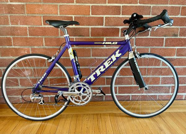 TREK トライアスロンバイク Hilo1000 Shimano 105 TREK トライアスロンバイク Hilo1000 Shimano 105 TREK