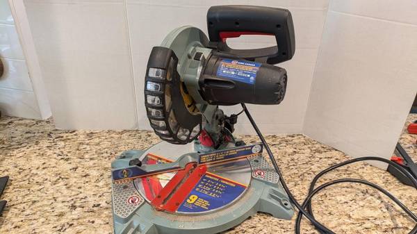 King Canada Compound Miter Saw 1