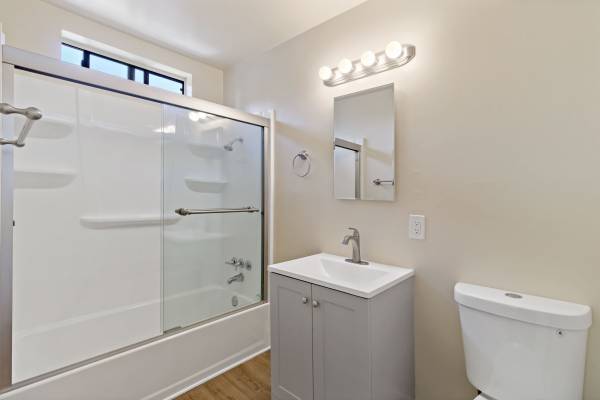 $2,150 / 2br - 750ft2 - 2 bedroom 1 bath near post office and grocery store (hercules, pinole, san pablo, el sob)63682870128643121