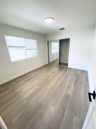 $3250.00 / 2br - 900ft2 - 2 BR 1 BA Newly Remodeled apt unit for rent, located in the La Canada63700977562755123