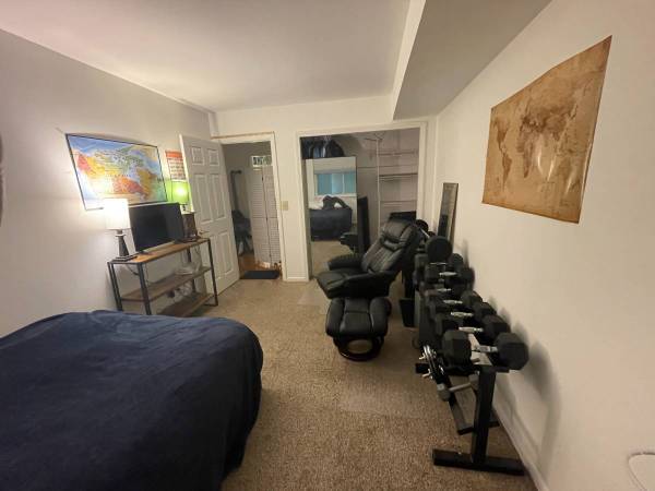 $600 / 1br - 1250ft2 - DANBURY - 1BR en condominio de 2 habitaciones con terraza. Amplio (Danbury, CT)64198015091841121