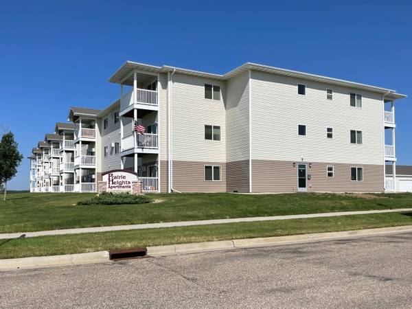 $1,345 / 3br - 1356ft2 - Located in Minot, Free Wi-Fi, 3 bedroom (3414 21st Ave NW, Minot, ND)63926600024066124