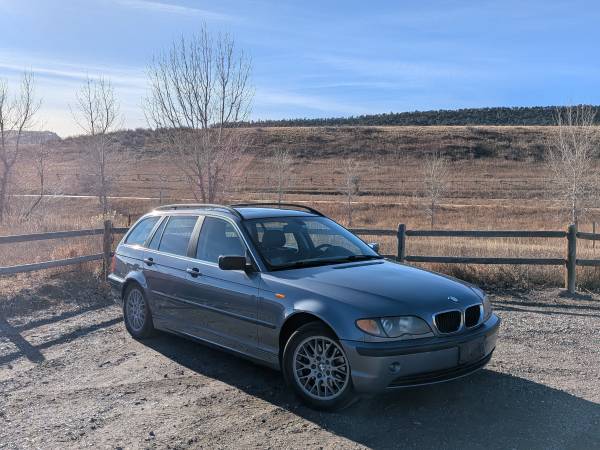 E46 Wagon- M54- Automatic- 325xi- Steel Blue Metallic 1