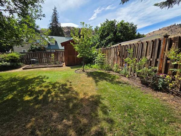$2,195 / 2br - 2 bedroom rental house in Entiat! *Price Reduction* (2250Ent) (Entiat)63894342484866122