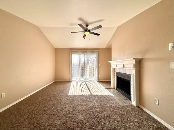 $1,625 / 2br - 880ft2 - This 2 Bedroom Apartment is Perfect For You! (SE 90th and SE Causey)63831464534147120