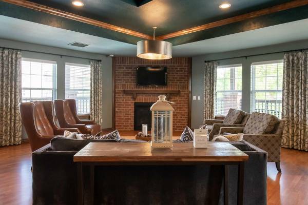 3 bedroom, Quartz Countertops, Located in Springfield 1