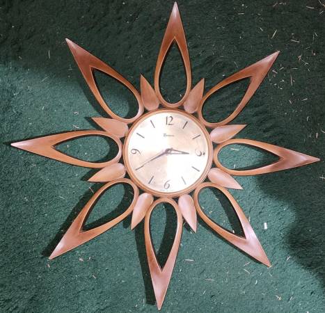 clock (RARE) - $180 (kirkland)63470981890691120