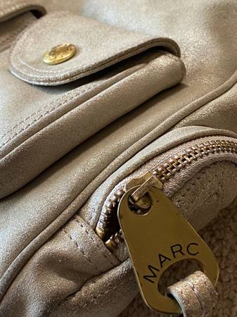 Bolso de cuero de ante de Marc Jacob - $50 (San Marcos)63470810652035124