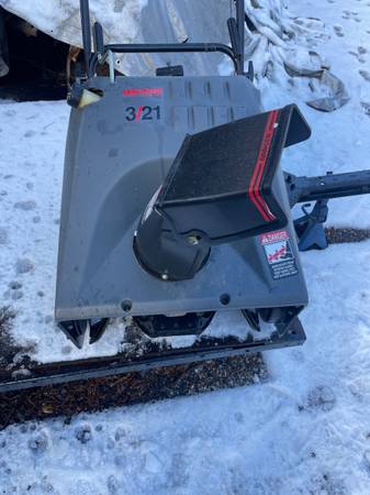 Four stroke 3/21 craftsman snowblower 1