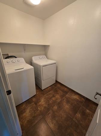 $1,860 / 4br - 1950ft2 - Full Size Washer and Dryer, Large Garage, And Backyard63915824351618120