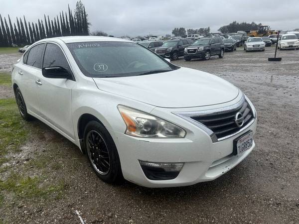 2015 Nissan Altima Stock 39 1