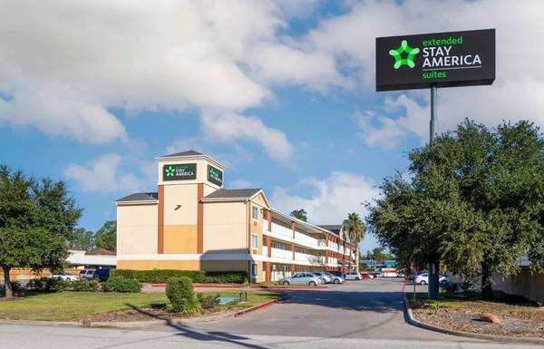 $1,137 / 1br - Explore Our Affordable Monthly Rates - No Lease, No Deposit Required! (150 Valley Wood Rd., Spring, TX)63924042379011120