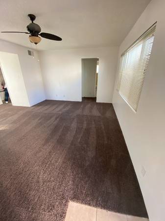 $1375.00 / 2br - 950ft2 - Casa de Oro63859498000515120