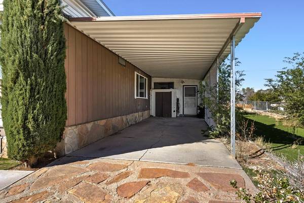 $229,900 / 2br - 1960ft2 - 160 W 380 N - Mobile home for sale with NO HOA (Beryl)64020363963777122