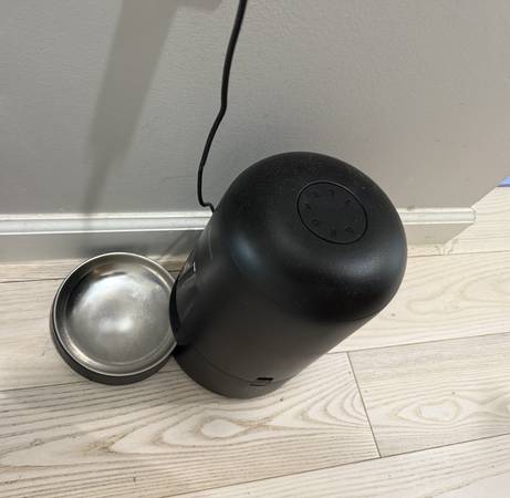 PETLIBRO Automatic Cat Feeder, Wi-Fi Rechargeable 1