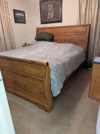 Wooden King Size Bed Frame 1