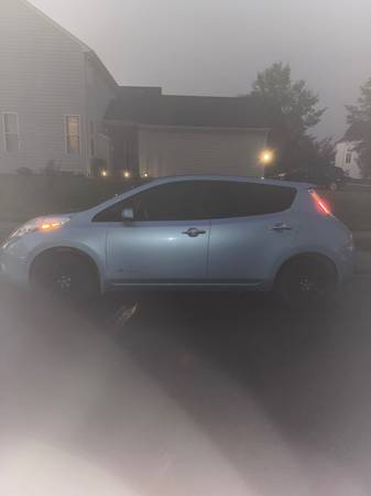 Nissan Leaf usada de 2015 en venta - $2,600 (Gainesville)63618541188481120