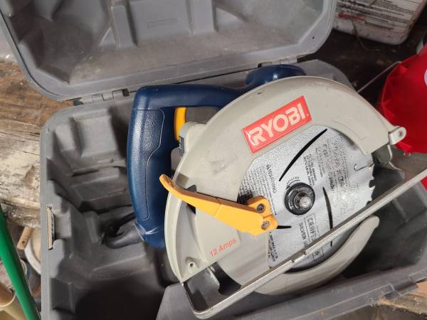 Ryobi corded circular saw 1