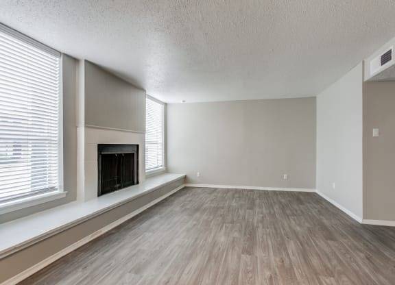 $1,135 / 1br - 804ft2 - Fitness Center, Private Balcony/Patio, Ceiling Fan (613 Clearwood Drive, Richardson, TX)63796257595137121