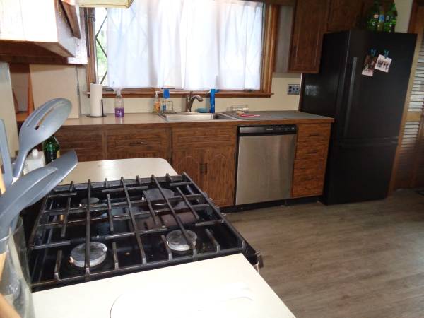 $2,850 / 2br - 1600ft2 - Fab CENTRAL AIR & nearly perfect HARDWOODS highlight fab spacial diggs (Belmont)63620275402753122