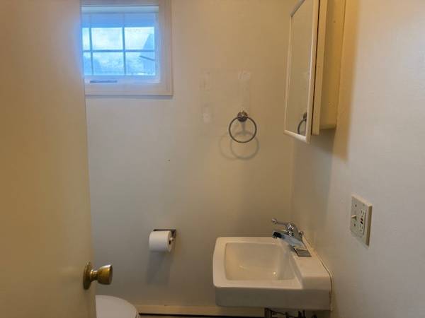 $1,100 / 1br - 1 bedroom (SoM) (210 S Main)63784617320451121