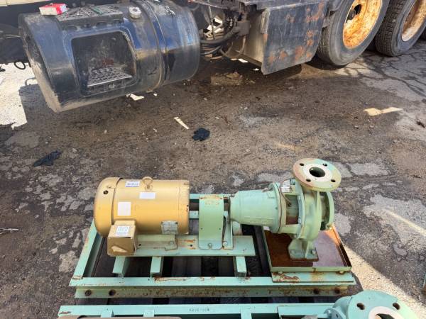Taco 7.5 hp pump  circulation pump 1