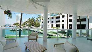 $6,200 / 3br - 1336ft2 - 3 bedroom 2 baths right on the water with access to Marina (NORTH BAY VILLAGE)64049454721665120