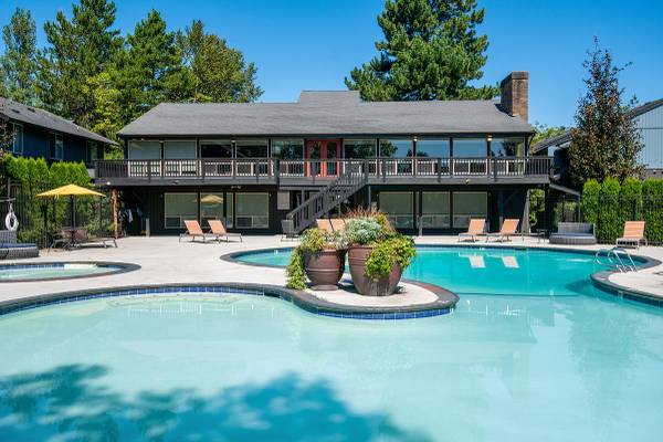 $1,444 / 2br - 806ft2 - Exclusive / with Package Receiving & Fitness Center63862288046337121