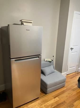 $2,500 Studio | East Village. Lease Takeover Nov-Mar. Option to renew. (East Village)63850121600897122