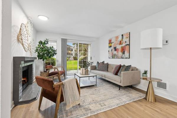 $2,545 / 3br - 1104ft2 - ¡Salta al otoño! ¡Un mes GRATIS! (6305 S 238th Pl, Kent, WA)63688352492675120