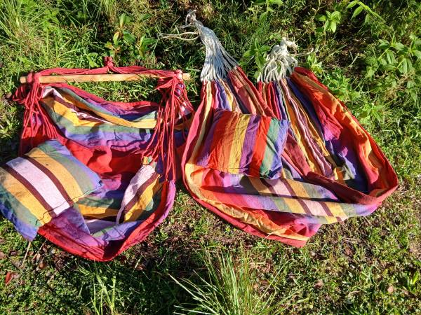 Hammock, Hammock Seat and 2 Pillow 1