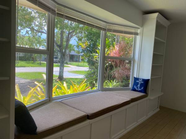 $3,775 / 3br - 1900ft2 - BEST PRICED 3/2 IN HOLLYWOOD HILLS (Hollywood)64002016832515122