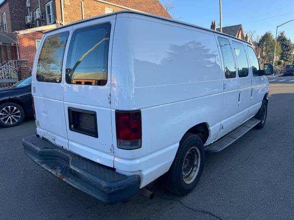 2012 Ford E-250 Econoline Cargo Van - $5,600 (Queens)63654710900227124