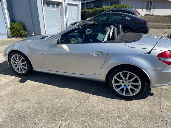 2005 Mercedes SLK 350 Roadster Hardtop Convertible Low Miles - $5,45063470230358273124